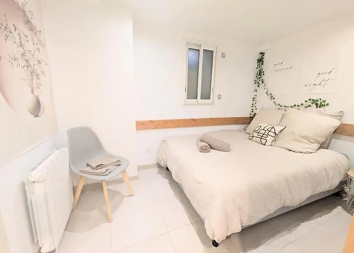 Souplex En Pierre L 2l4pers L Proche Centre Et Tram Apartment